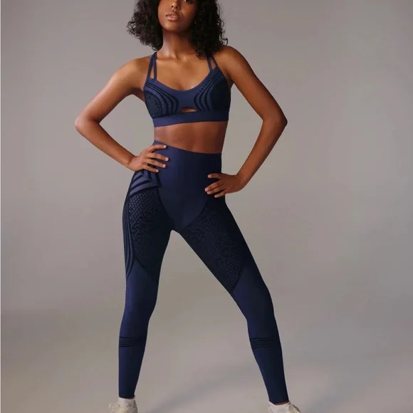 Savage X Fenty Ocean Cavern Blue Special FX High-Waist Legging with Sports Bra - Picture 6 of 14